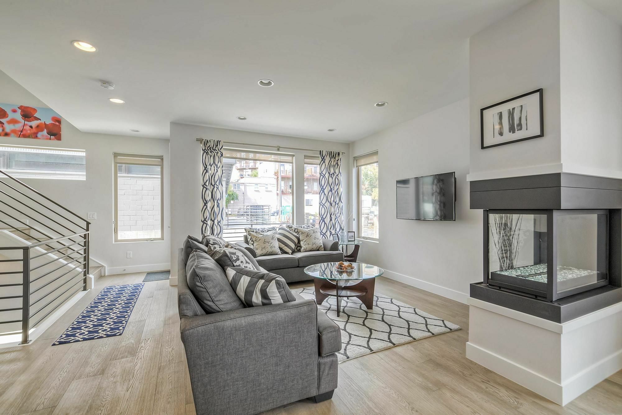 Views Rooftop Deck! Lohi/downtown Sleeps 8! Denver