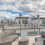 City Views Rooftop Deck! Lohi/Downtown Sleeps 8!